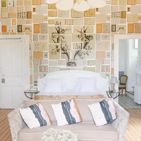 Chateau Du Clair De Lune - Boutique Luxury 4*