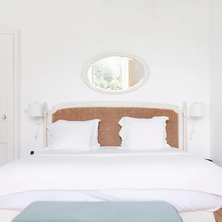 Otel Chateau Du Clair De Lune - Boutique Luxury 4*