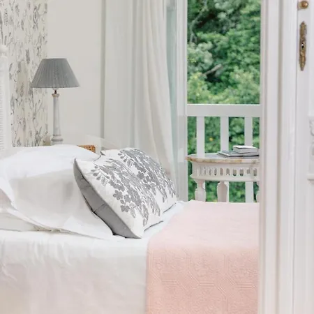 Chateau Du Clair De Lune - Boutique Luxury Otel 4*