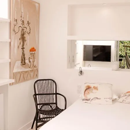 Chateau Du Clair De Lune - Boutique Luxury 4*