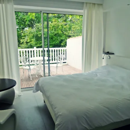 Otel Chateau Du Clair De Lune - Boutique Luxury 4*