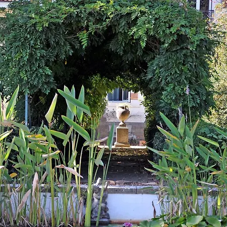 Chateau Du Clair De Lune - Boutique Luxury Otel