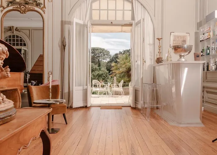 Готель Chateau Du Clair De Lune - Boutique Luxury 4*