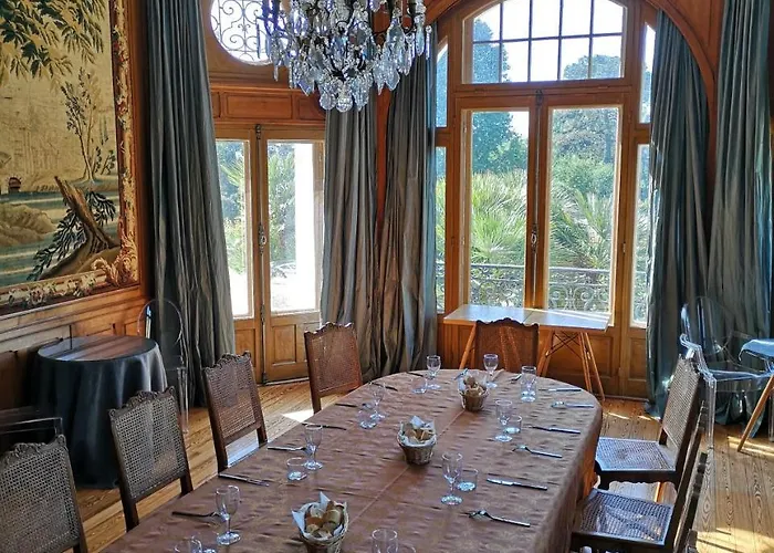 Chateau Du Clair De Lune - Boutique Luxury Готель