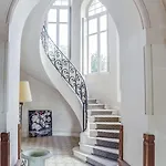 Chateau Du Clair De Lune - Boutique Luxury 4*