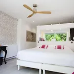 Hotel Chateau Du Clair De Lune - Boutique Luxury