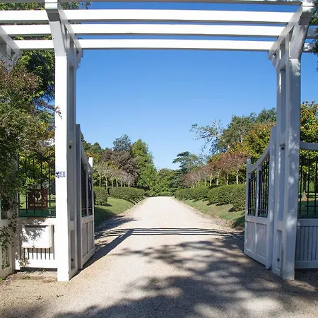 Chateau Du Clair De Lune - Boutique Luxury Hotel Biarritz