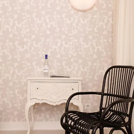 Chateau Du Clair De Lune - Boutique Luxury فندق