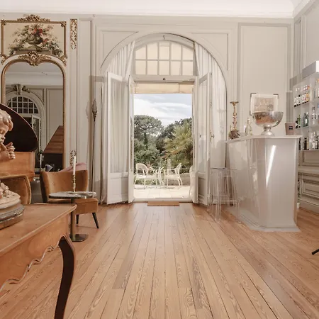 Chateau Du Clair De Lune - Boutique Luxury فندق