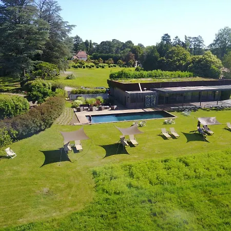 ホテル Chateau Du Clair De Lune - Boutique Luxury 4*