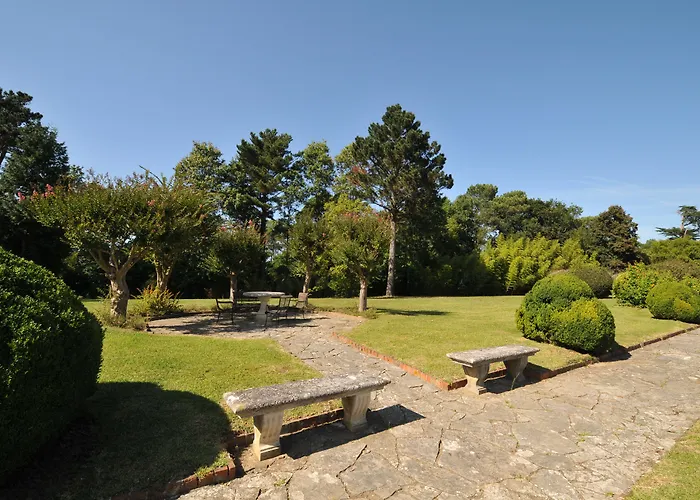 Chateau Du Clair De Lune - Boutique Luxury 4*