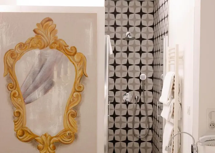 Chateau Du Clair De Lune - Boutique Luxury 4*