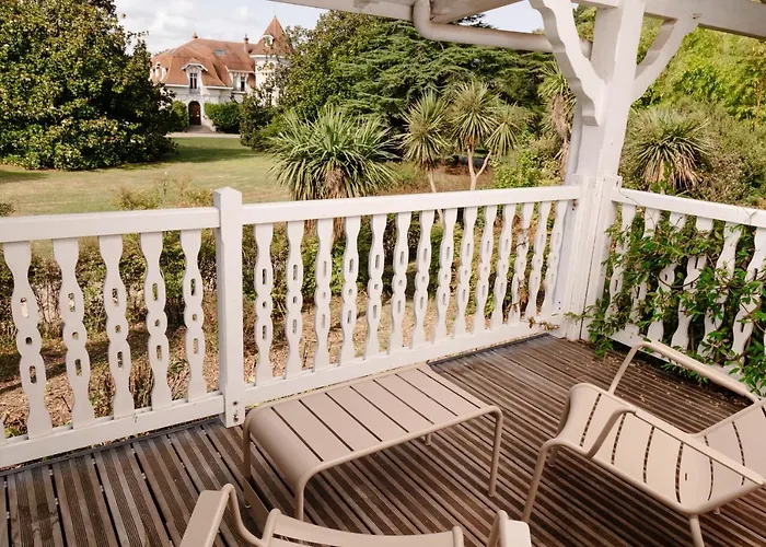 Chateau Du Clair De Lune - Boutique Luxury Biarritz