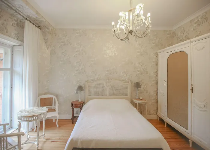 Hotel Chateau Du Clair De Lune - Boutique Luxury