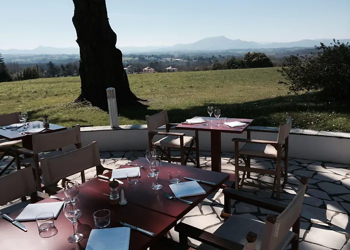 Chateau Du Clair De Lune - Boutique Luxury 4* Biarritz