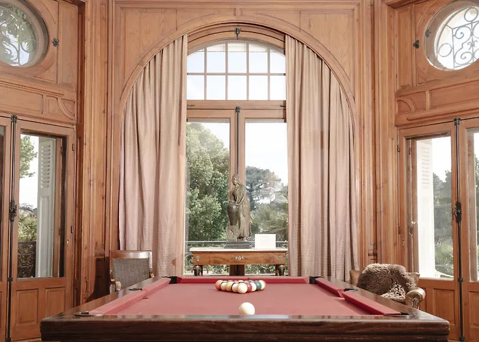 Hotel Chateau Du Clair De Lune - Boutique Luxury