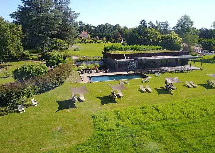 ホテル Chateau Du Clair De Lune - Boutique Luxury 4*